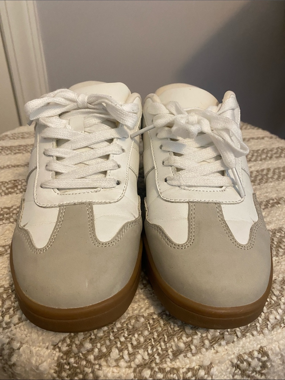 American Eagle Outfitters White and Tan women’s Sneakers
